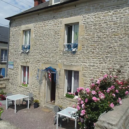 Gites De Casa vacanze *