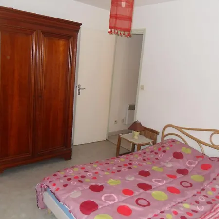 Gites De Port-en-Bessin-Huppain