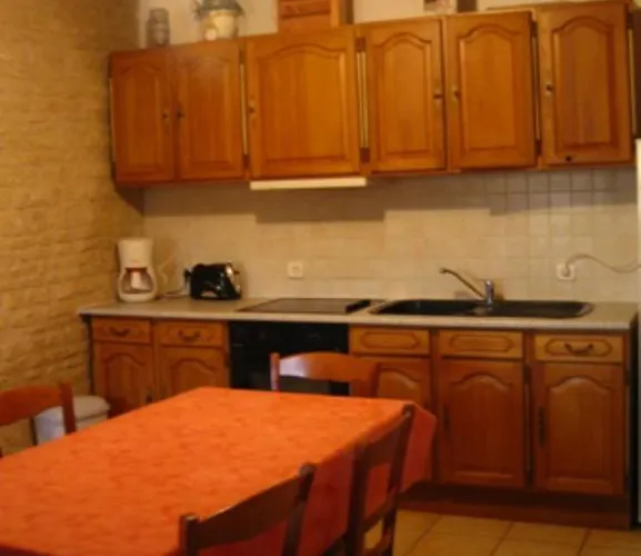 Gites De בית נופש פורט-אן-בסאן-אופאן