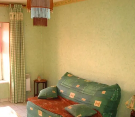 Gites De בית נופש *