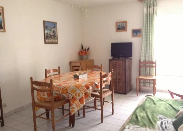 Gites De בית נופש פורט-אן-בסאן-אופאן